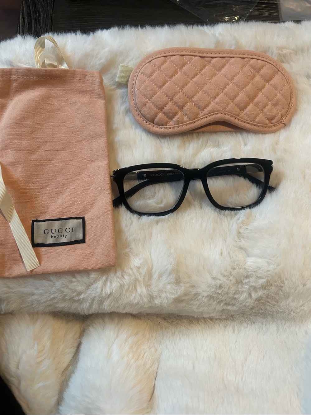 Gucci Black Rectangular Acetate Glasses eye mask and pouch - Picture 2 of 10